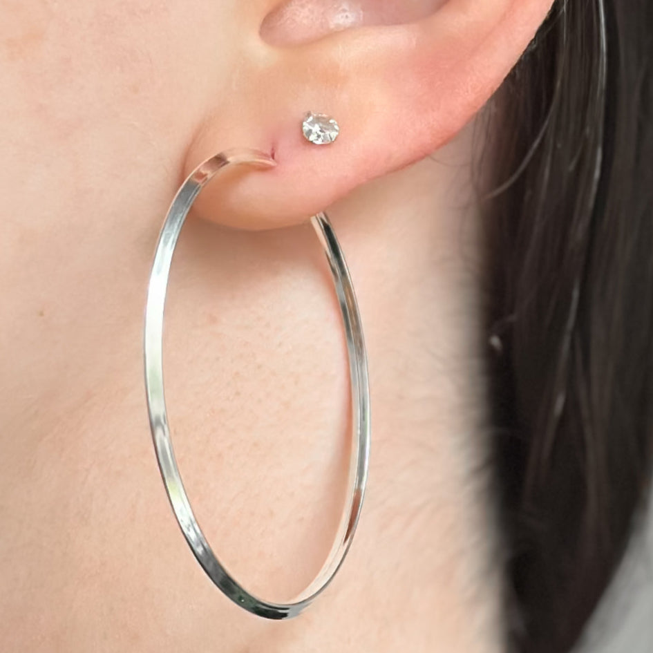 Argola Lyra Fio Triangular em Prata 925
