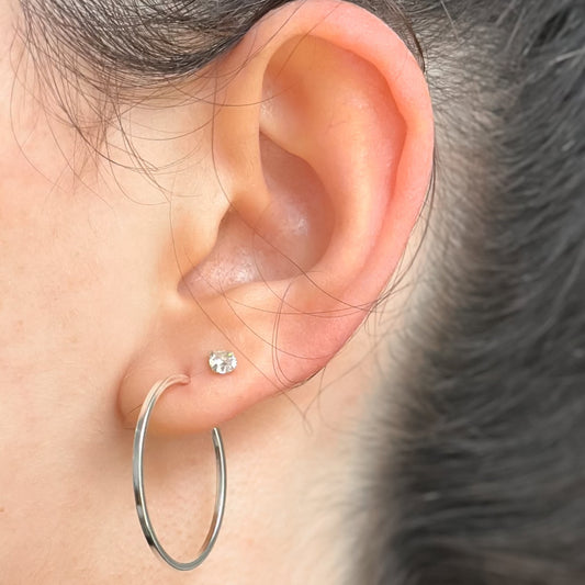 Argola Square Fio Quadrado Pequena em Prata 925