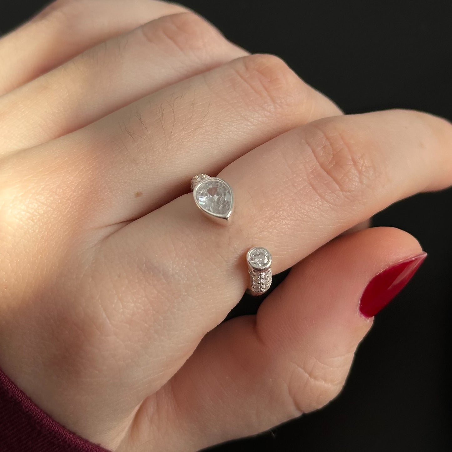 Anel Dualite em Prata 925 Cravejado de Zircônias