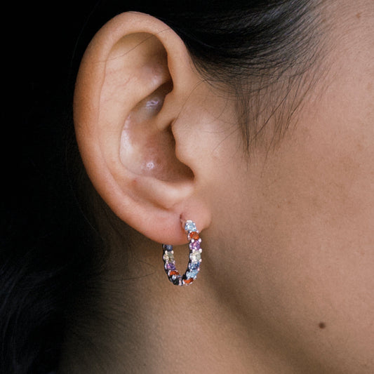 Argola Rainbow em Prata 925 com Cravejado de Zircônias Coloridas