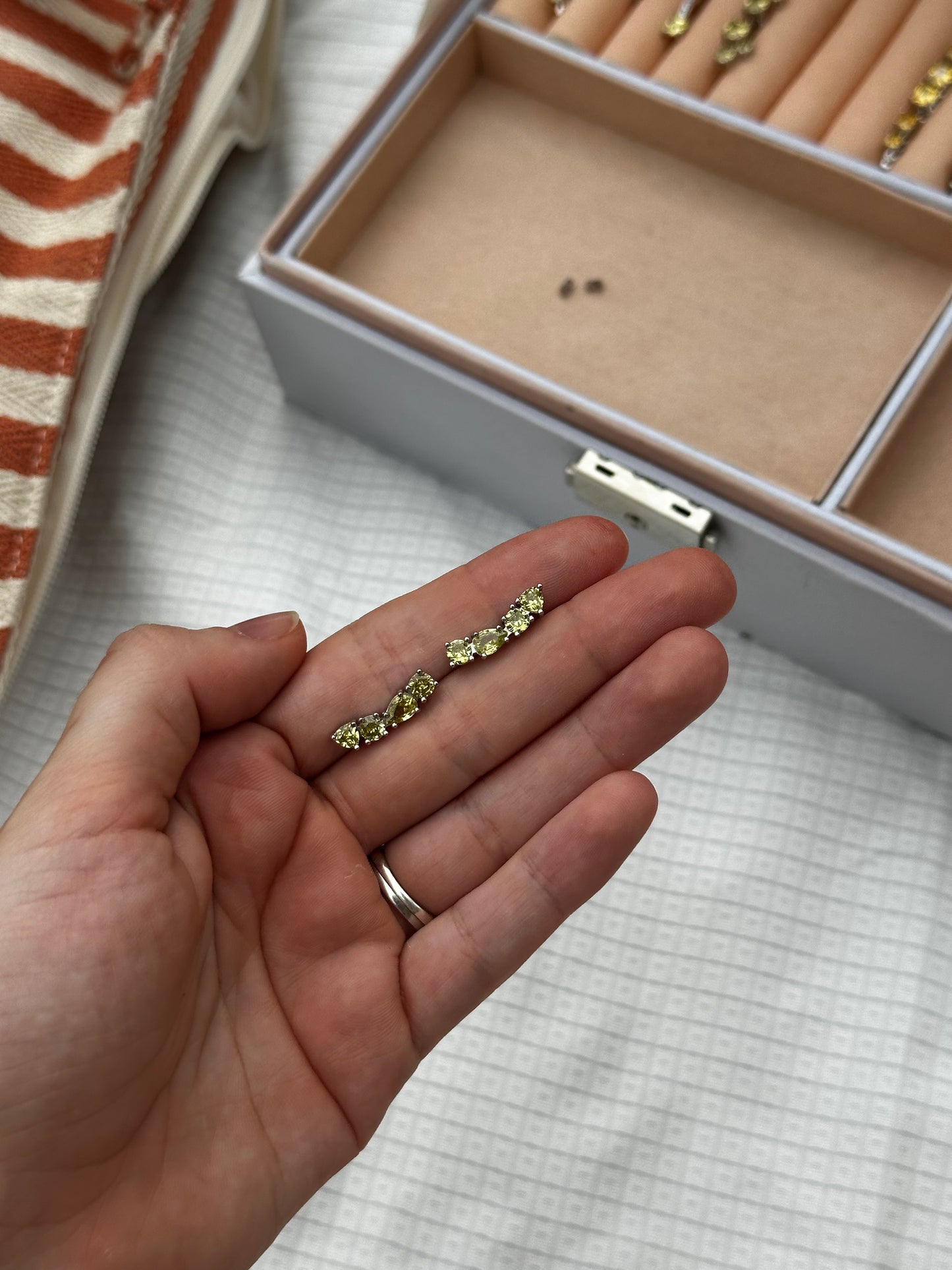 Brinco Ear Cuff Yellow