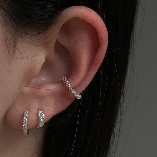 Piercing Fake Losangos em Prata 925 com Cravejado Zircônia