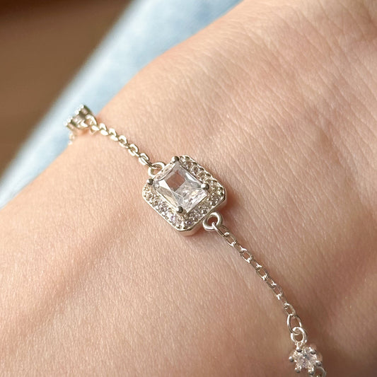 Pulseira Luar em Prata 925 Cravejado de Zircônias