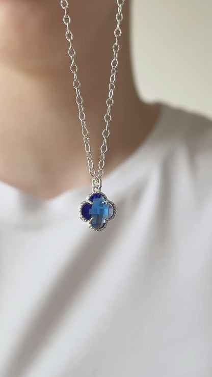 Colar Trevo Azul em Prata 925